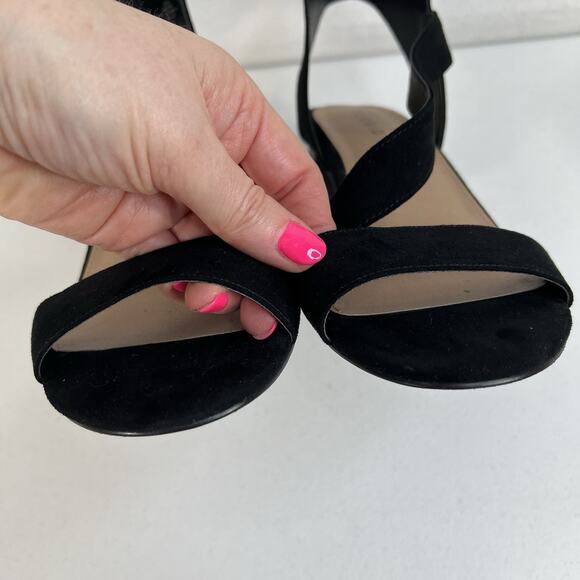 Torrid 8.5 W Asymmetrical Strap Block 2” Heel Sandal Black Strappy Wide Width - Picture 8 of 12